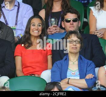 Pippa Middleton und Alex Louden Wimbledon Tennis Championships, Wimbledon, London, Großbritannien - 29 Jun 2011 BILDCREDIT : © MARK PAIN / ALAMY STOCK I Stockfoto