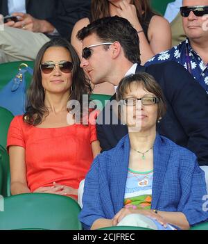 Pippa Middleton und Alex Louden Wimbledon Tennis Championships, Wimbledon, London, Großbritannien - 29 Jun 2011 BILDCREDIT : © MARK PAIN / ALAMY STOCK I Stockfoto