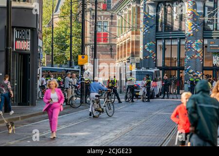 Den Haag, Niederlande. September 2020. DEN HAAG, 15-09-2020, Vorbereitung vor einem ungewöhnlichen Prinsjesdag 2020 im Zentrum von Den Haag. Normalerweise wird die Troonrede von König Willem Alexander im Ridderzaal vorgelesen, aber dieses Jahr findet die Veranstaltung in der Grote Kerk statt. Kredit: Pro Shots/Alamy Live Nachrichten Stockfoto