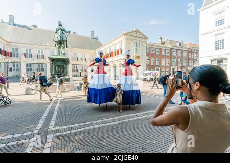 Den Haag, Niederlande. September 2020. DEN HAAG, 15-09-2020, Vorbereitung vor einem ungewöhnlichen Prinsjesdag 2020 im Zentrum von Den Haag. Normalerweise wird die Troonrede von König Willem Alexander im Ridderzaal vorgelesen, aber dieses Jahr findet die Veranstaltung in der Grote Kerk statt. Kredit: Pro Shots/Alamy Live Nachrichten Stockfoto