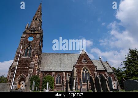 All Saints Pfarrkirche in Thornton Hough Wirral Juni 2020 Stockfoto