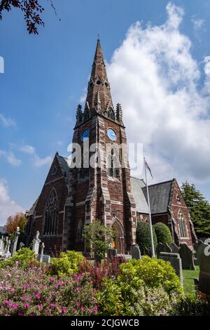 All Saints Pfarrkirche in Thornton Hough Wirral Juni 2020 Stockfoto