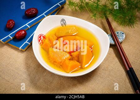 Chinesische Wolfsbeere Kürbissuppe Stockfoto