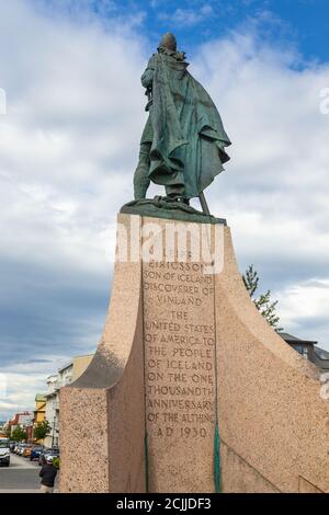 Reykjavik, Island - 27. August 2015: Blick auf das Leif Ericsson Monument. Nordischer Entdecker aus Island. Stockfoto