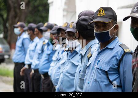 Dehradun, Uttarakhand/Indien - September 08 2020:Wachmann mit Gesichtsmaske. Stockfoto