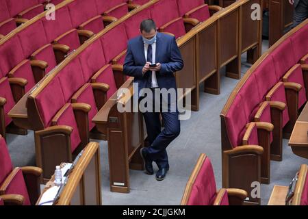 Nicht exklusiv: KIEW, UKRAINE - 15. SEPTEMBER 2020 - der Abgeordnete der Ukraine wird während der Sitzung der Werchowna Rada, Kiew, Hauptstadt der Ukraine, abgebildet. Stockfoto