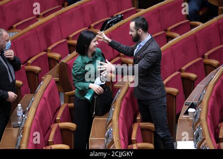 Non Exclusive: KIEW, UKRAINE - 15. SEPTEMBER 2020 - während der Sitzung der Werchowna Rada, Kiew, Hauptstadt der Ukraine, werden Abgeordnete der Ukraine abgebildet. Stockfoto