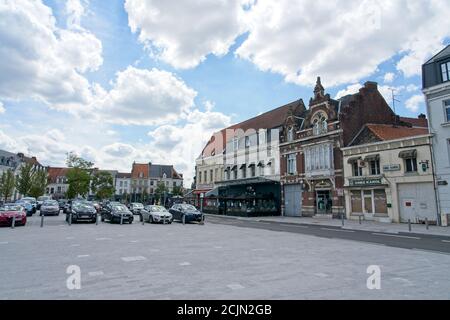 Saint-Amand-les-Eaux Frankreich - 2. August 2020 - Stadtplatz von Saint-Amand-les-Eaux in Frankreich Stockfoto