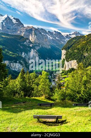 Blick auf das Lauterbrunnental in den Schweizer Alpen Stockfoto