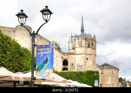 Frankreich Reisen - ein Reiseplakat, die Kapelle des Heiligen Hubert und das mittelalterliche Schloss D'Amboise (Schloss Amboise), Amboise, Loire-Tal, Frankreich Europa Stockfoto