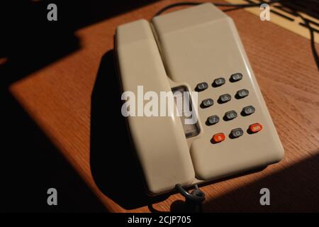 Push-Button-Typ Telefon aus den 80er und 90er Jahren in Großbritannien. Stockfoto