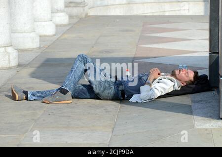 London, Großbritannien. September 2020. Sonne auf dem Trafalgar Square während der Hitzewelle. Kredit: JOHNNY ARMSTEAD/Alamy Live Nachrichten Stockfoto