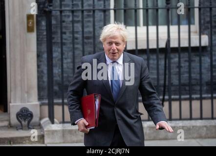 London, Großbritannien. September 2020. Boris Johnson, Premierminister des Vereinigten Königreichs, kommt zur Kabinettssitzung in der Downing Street an. Quelle: Tommy London/Alamy Live News Stockfoto