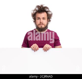 Verrückter Mann mit leerem Schild Stockfoto