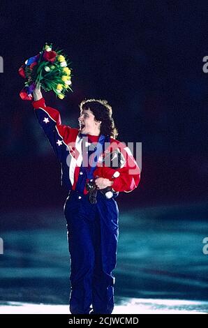 Bonnie Blair (USA) gewinnt die Goldmedaille bei den Frauen 1000m lange Eisschnelllauf beim Olympischen Winter 1994 Spiele Stockfoto