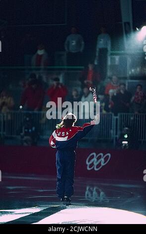 Bonnie Blair (USA) gewinnt die Goldmedaille bei den Frauen 1000m lange Eisschnelllauf beim Olympischen Winter 1994 Spiele Stockfoto
