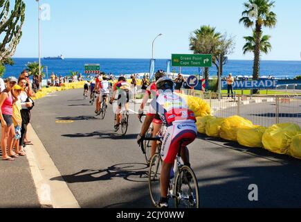 Radler am Cape Argus Cycle Tour (auch bekannt als Kapstadt Cycle Tour), Kapstadt, Südafrika Stockfoto