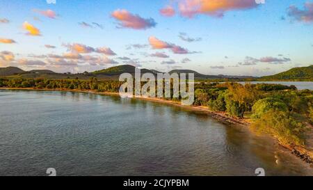 Der Plage des Salines, an der Grande Anse des Salines gelegen, ist ein Strand in der Stadt Sainte-Anne, in Martinique. Der Strand von Salines ist sehr beliebt. Stockfoto