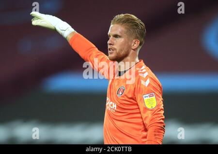 Charlton Athletic Torwart Ben Amos während des Carabao Cup zweiten Runde Spiel im London Stadium. Stockfoto