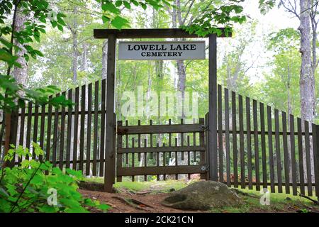 Historischer Lowell Lake Friedhof im Lowell Lake State Park.Londonderry.Vermont.USA Stockfoto