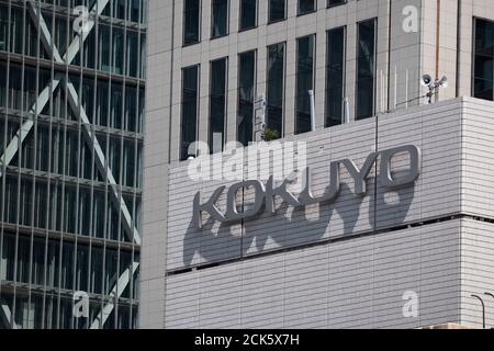 TOKIO, JAPAN - 15. September 2020 : KOKUYO Gebäude in Shinagawa Stockfoto