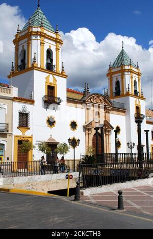 Ansicht der Socorro Pfarrkirche in der Plaza del Socorro, Ronda, Provinz Malaga, Andalusien, Spanien, Europa. Stockfoto