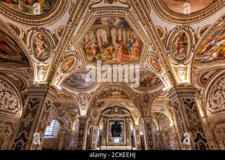 Krypta des heiligen Matthäus, Kathedrale, Salerno, Kampanien, Italien Stockfoto