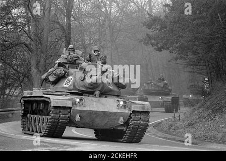 NATO-Übungen in Deutschland, M 60 Panzer der US-Armee (Januar 1985) Stockfoto