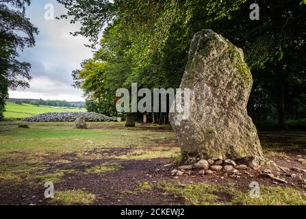 Clava Cairns, ein prähistorischer bronzezeitlicher Bestattungskomplex aus stehenden Steinen, ringkernen, Durchgangsgräbern und randsteingräbern, in der Nähe von Inverness, Schottland, Großbritannien Stockfoto