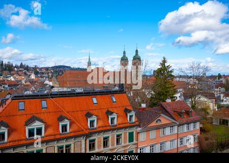 Stadtbild und Abtei St. Gallen in der Schweiz. Stockfoto