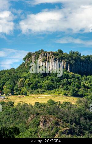 Bort-les-Orgues. Die Basaltorgane werden durch Phonolitflüsse gebildet. Correze. Nouvelle Aquitaine. Frankreich Stockfoto