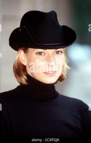 Porträt der deutschen Schauspielerin und Model Julia Siegel, 1999. Porträt der deutschen Schauspielerin und Model Julia Siegel, 1999. Stockfoto