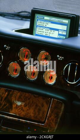 Luxus-Interieur im Bentley Mulsanne Turbo Red-Label von 1999 Stockfoto