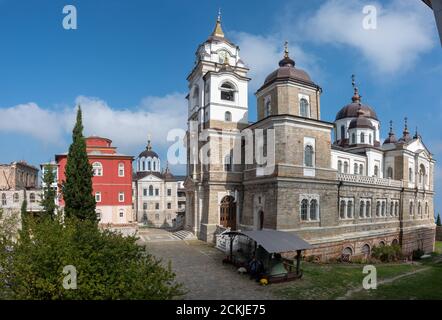 Malerische Landschaft von St. Andrews Skete, orthodoxe Kirche auf dem Berg Athos, Mazedonien, Griechenland Stockfoto