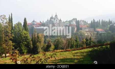 Malerische Landschaft von St. Andrews Skete, orthodoxe Kirche auf dem Berg Athos, Mazedonien, Griechenland Stockfoto