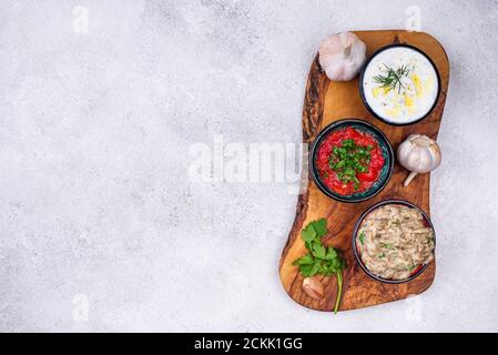 Baba ganoush, tzatziki und Tomate ezme Stockfoto