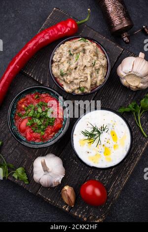 Baba ganoush, tzatziki und Tomate ezme Stockfoto