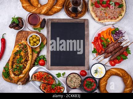 Traditionelle türkische oder mittelöstliche Gerichte Stockfoto