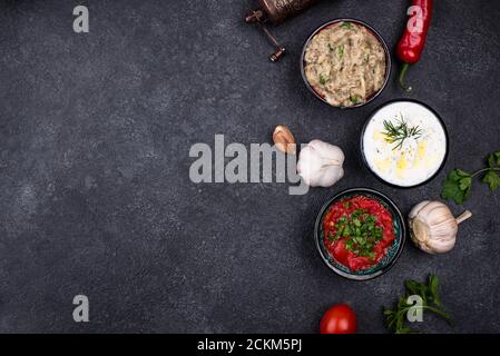 Baba ganoush, tzatziki und Tomate ezme Stockfoto