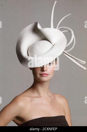 The Inside of UK catalog 'James Lock & Co', oktober 2007. Stockfoto