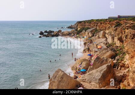 Costa de la Luz, Cadiz, Spanien. Calas de Roche, schöne Strände in der Nähe von Conil de la Frontera Stockfoto