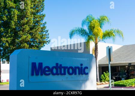 Medtronic unterschreiben im weltweit größten Medizinprodukteunternehmen im Silicon Valley. Medtronic hat seinen Hauptsitz in der Republik Irland - Sunnyva Stockfoto