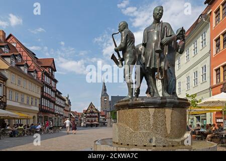 Marktplatz, St. Benediktii Kirche, Quedlinburg, UNESCO Weltkulturerbe, Sachsen Anhalt, Deutschland Stockfoto