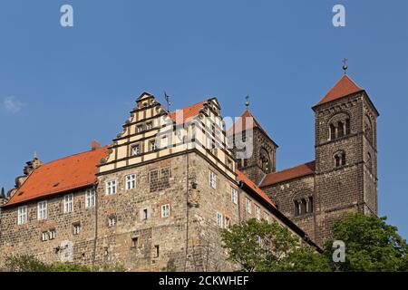 Schlossberg und Kirche, Quedlinburg, UNESCO Weltkulturerbe, Sachsen Anhalt, Deutschland Stockfoto