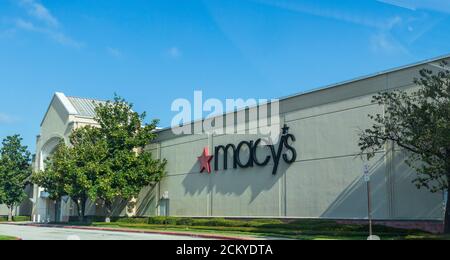 Kaufhäuser in der Woodlands Mall in The Woodlands, Texas. Stockfoto