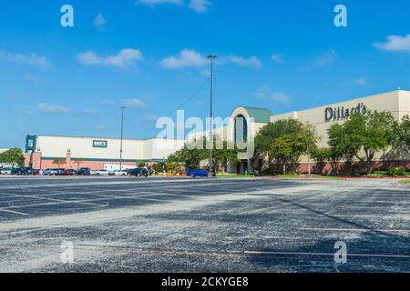 Kaufhäuser in der Woodlands Mall in The Woodlands, Texas. Stockfoto