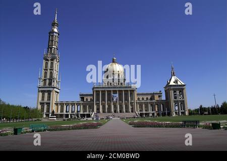 Licheń, Polen, Basilika der Seligen Jungfrau Maria. Polen, Basilika der Heiligen Jungfrau Maria. Bazylika Matki Bożej. Allgemeine Ansicht. Gesamtansicht. Stockfoto