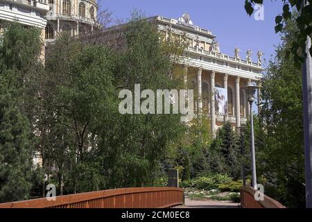 Licheń, Polen, Basilika der Seligen Jungfrau Maria. Polen, Basilika der Heiligen Jungfrau Maria. Bazylika Matki Bożej. Fragment des Gebäudes. Stockfoto