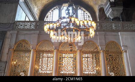 ISTANBUL, TÜRKEI - 23. MAI 2019: Eine wunderschöne Leinwand in der hagia sophia Moschee in istanbul Stockfoto