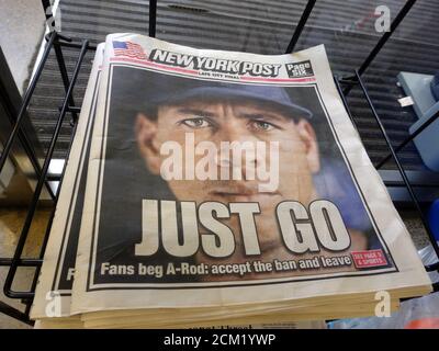 Die Titelseite der New York Post Zeitung am 5. August 2013. Der Alex Rodriguez Doping-Skandal, New York City, USA Stockfoto